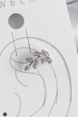 Pirinç Gümüş Renk Zirkon Taşlı Yaprak Model Kıkırdak Kadın Küpe