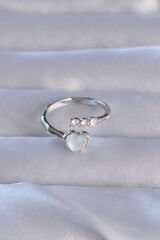 Pirinç Gümüş Renk Zirkon Taşlı Sedefli Kalp Model Ayarlanabilir Yüzük