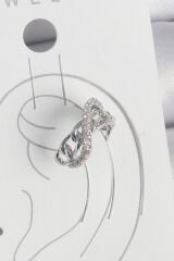 Pirinç Gümüş Renk Zirkon Taşlı Zincir Sonsuzluk Model Kadın Kıkırdak Küpe