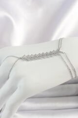 Pirinç Gümüş Renk Zirkon Taşlı V Model Kadın Şahmeran