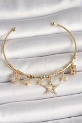 Pirinç Gold Renk Sallantı Zirkon Taşlı Yıldız Model Kalp Detay Charm Kadın Bileklik