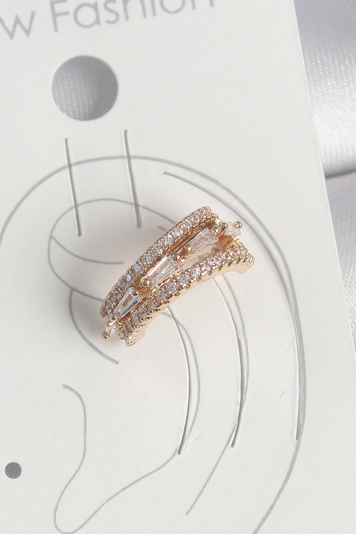 Pirinç Gold Renk Zirkon Taşlı 3'Lü Sıralı Model Kadın Kıkırdak Küpe