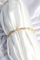 Pirinç Gold Renk Yıldız Model Kadın Bileklik