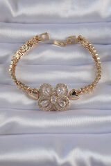 Pirinç Gold Renk Zirkon Taşlı Kelebek Figürlü Parçalı Model Bileklik