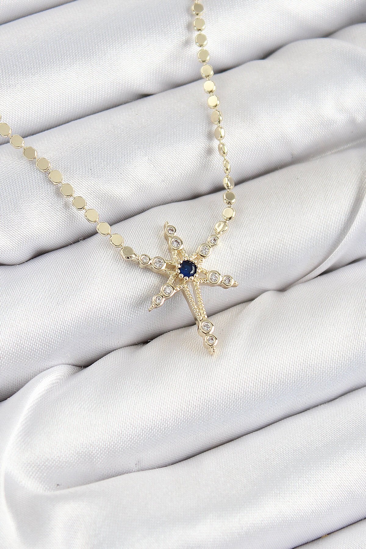 Pirinç Zirkon Taşlı Kutup Yıldızı Model Ezme Zincir Gold Renk Kadın Kolye