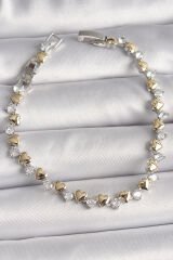 Pirinç Gümüş Renk Zirkon Taşlı Gold Kalpli VIP Seri Kadın Bileklik