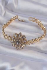 Pirinç Gold Renk İri Zirkon Taşlı Çiçek Figürlü Bileklik