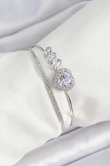 Pirinç Gümüş Renk Kalpli Zirkon Taşlı Kadın Bileklik