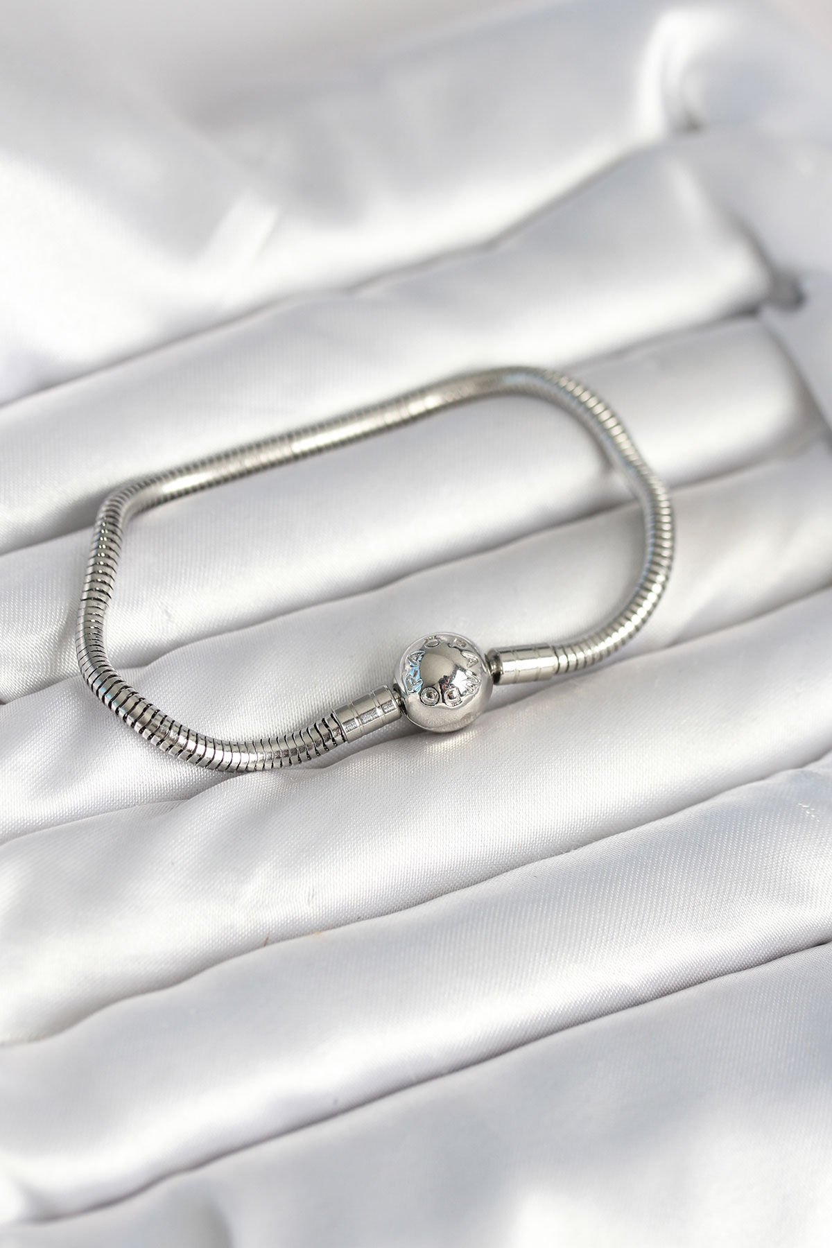 Gümüş Renk Pirinç Charm Bileklik