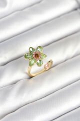 Çiçek Model Yeşil Pirinç Gold Renk Yüzük