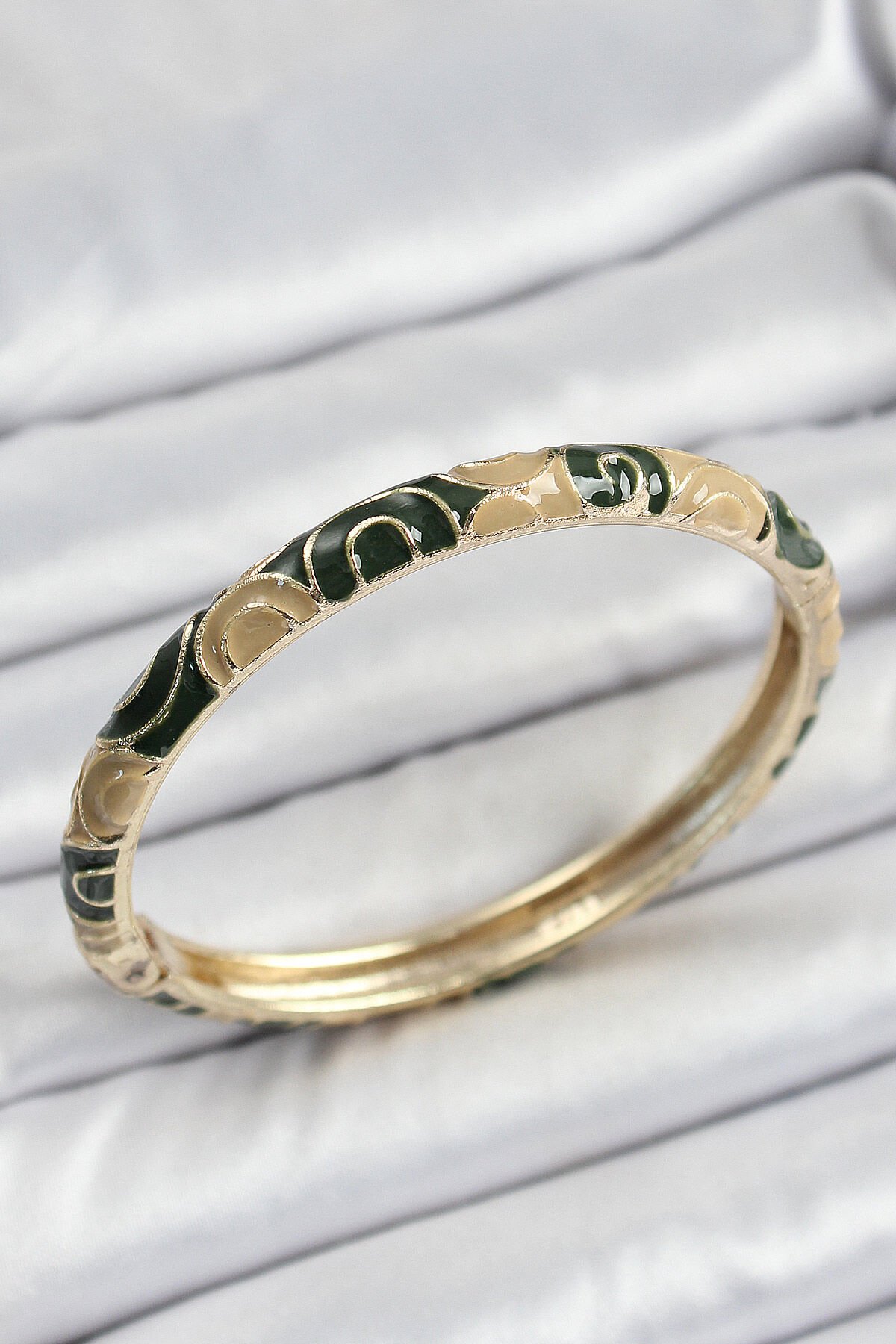 Mineli Pirinç Siyah ve Kahverengi Motifli Kadın Kelepçe