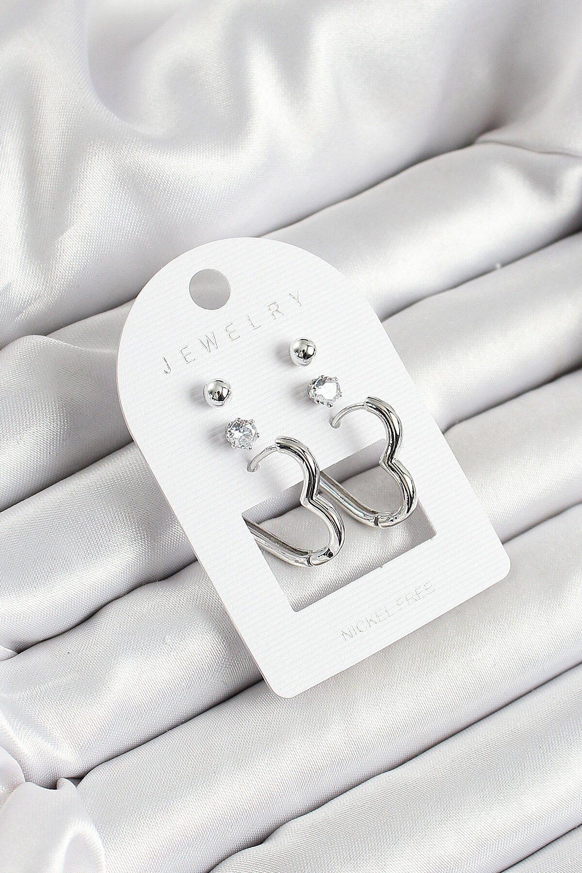 Pirinç Zirkon Taş Ve Kalp Figürlü Gümüş Renk 3'lü Çift Kadın Küpe Set