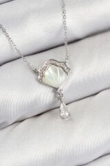 Pirinç Zirkon Taşlı İstiridye Model Gümüş Renk Kadın Kolye