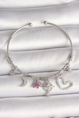 Pirinç Gümüş Renk Sallantı Zirkon Taşlı Gezegen Figür Kalp Detay Charm Kadın Bileklik