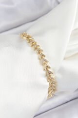 Pirinç Sıralı Ok Model Zirkon Taşlı Gold Renk VİP Seri Kadın Bileklik